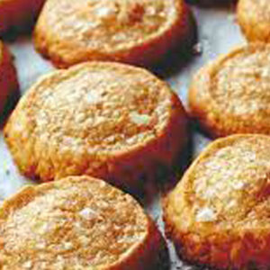 Chipotle Cheddar Cocktail Crackers